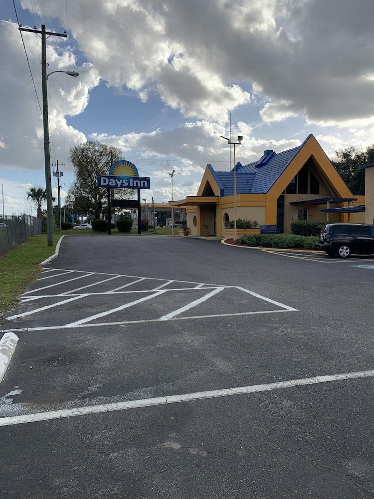 Days Inn By Wyndham Ocala North Bagian luar foto