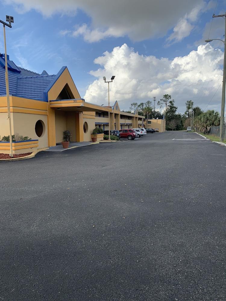 Days Inn By Wyndham Ocala North Bagian luar foto