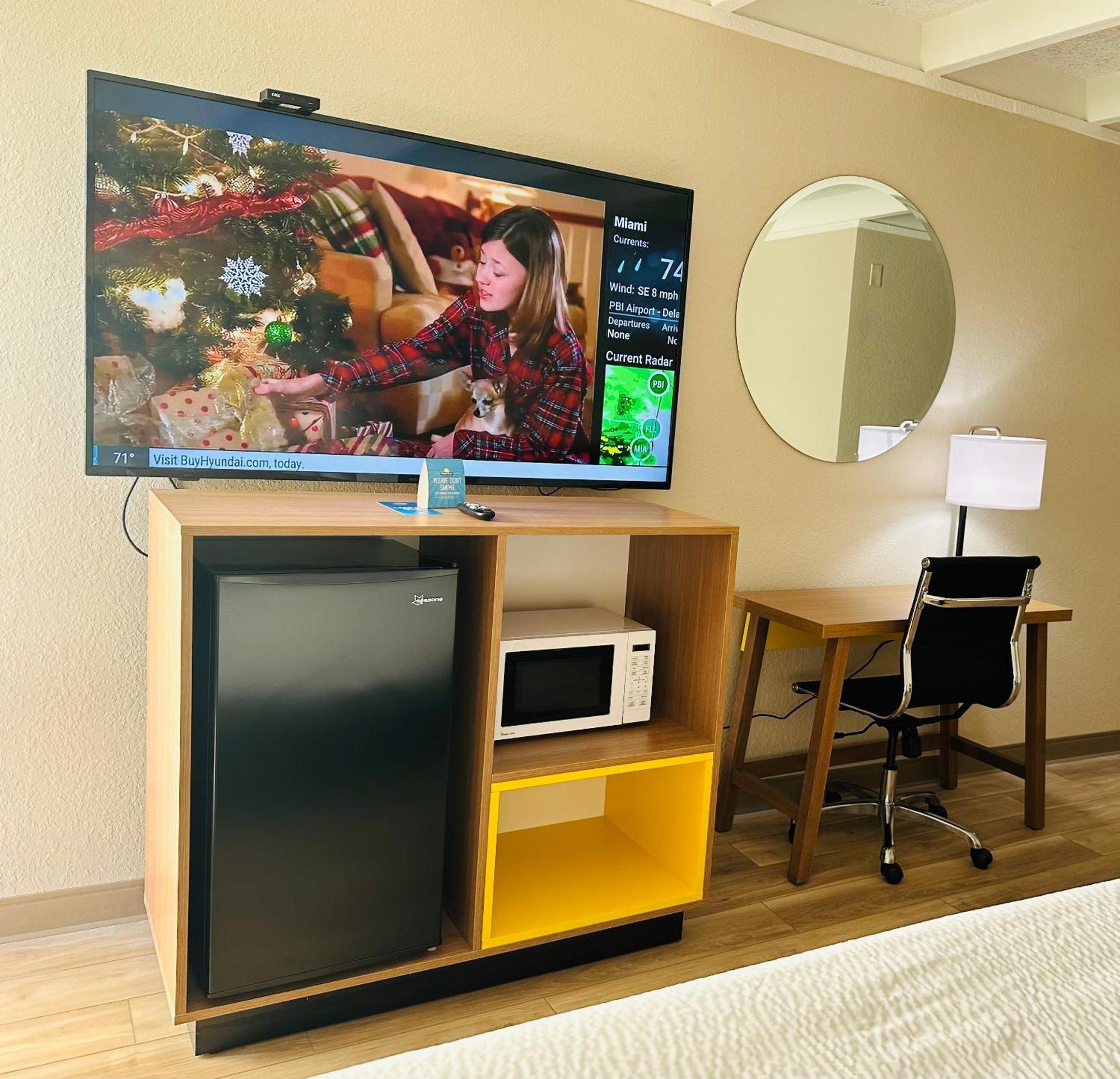 Days Inn By Wyndham Ocala North Bagian luar foto