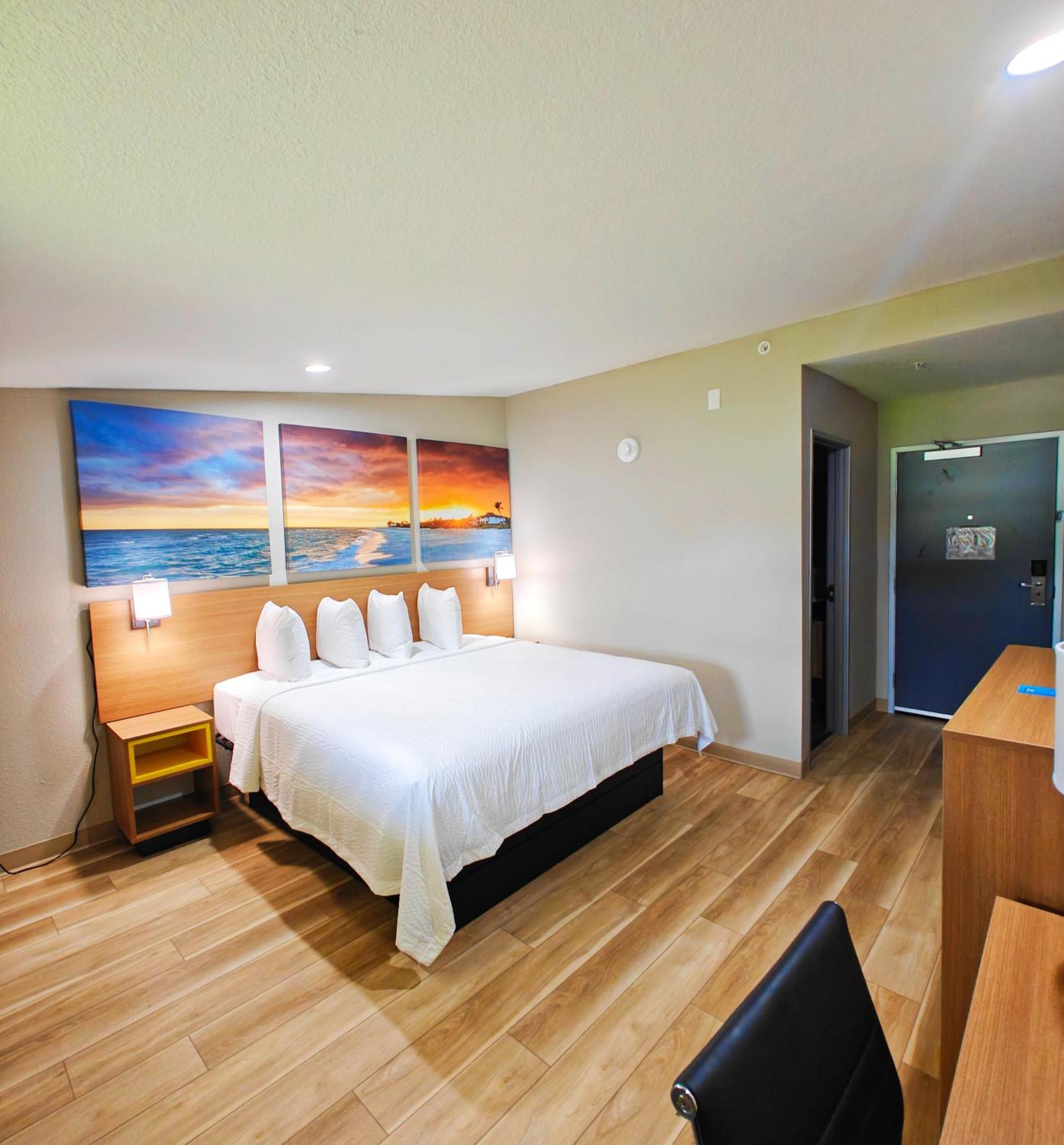 Days Inn By Wyndham Ocala North Bagian luar foto